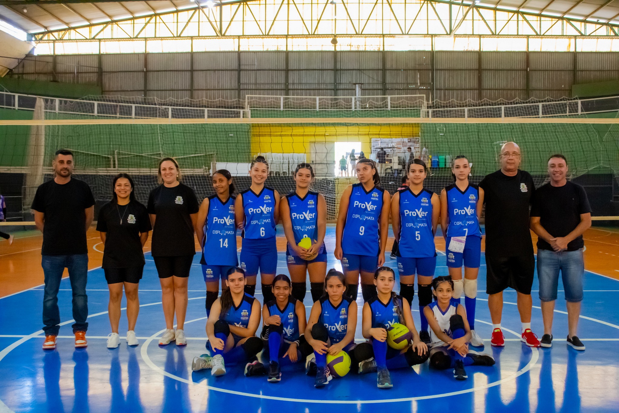 Pirapora é medalha de prata no vôlei